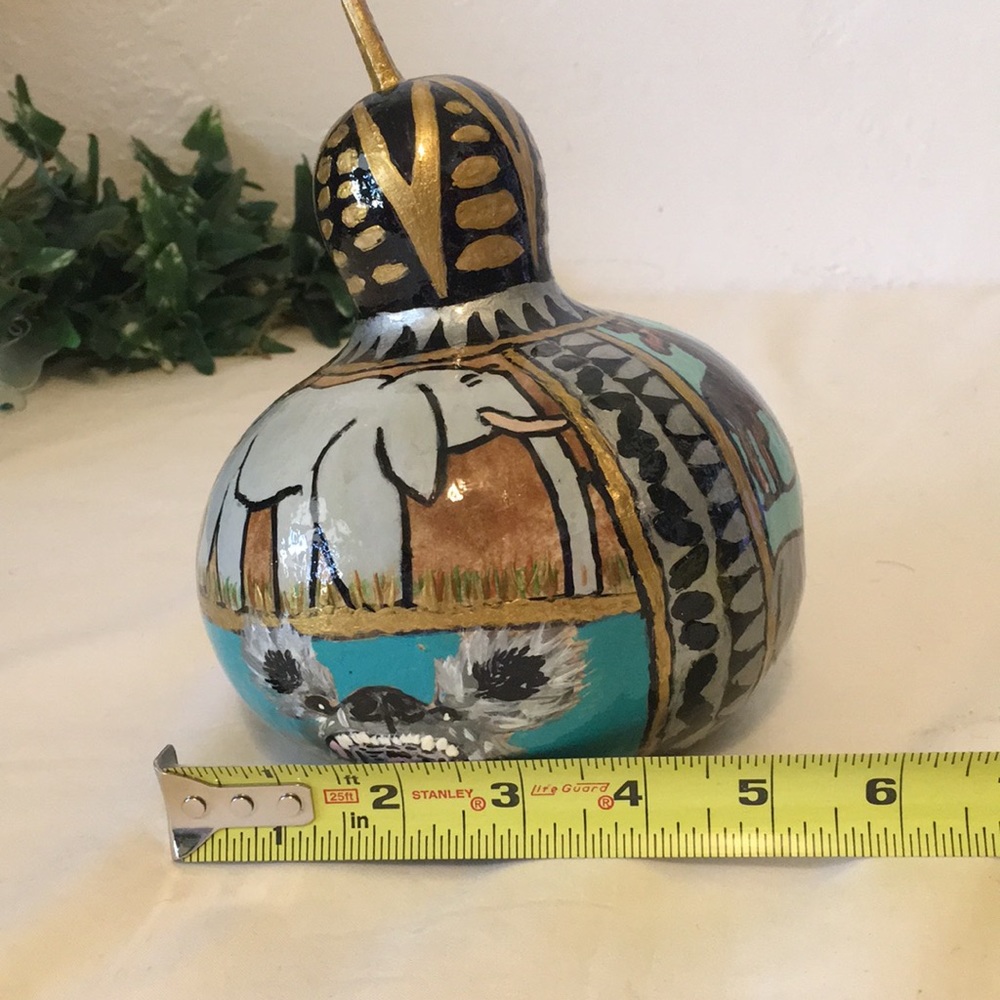 Hand painted Gourd - Picture 8 of 9